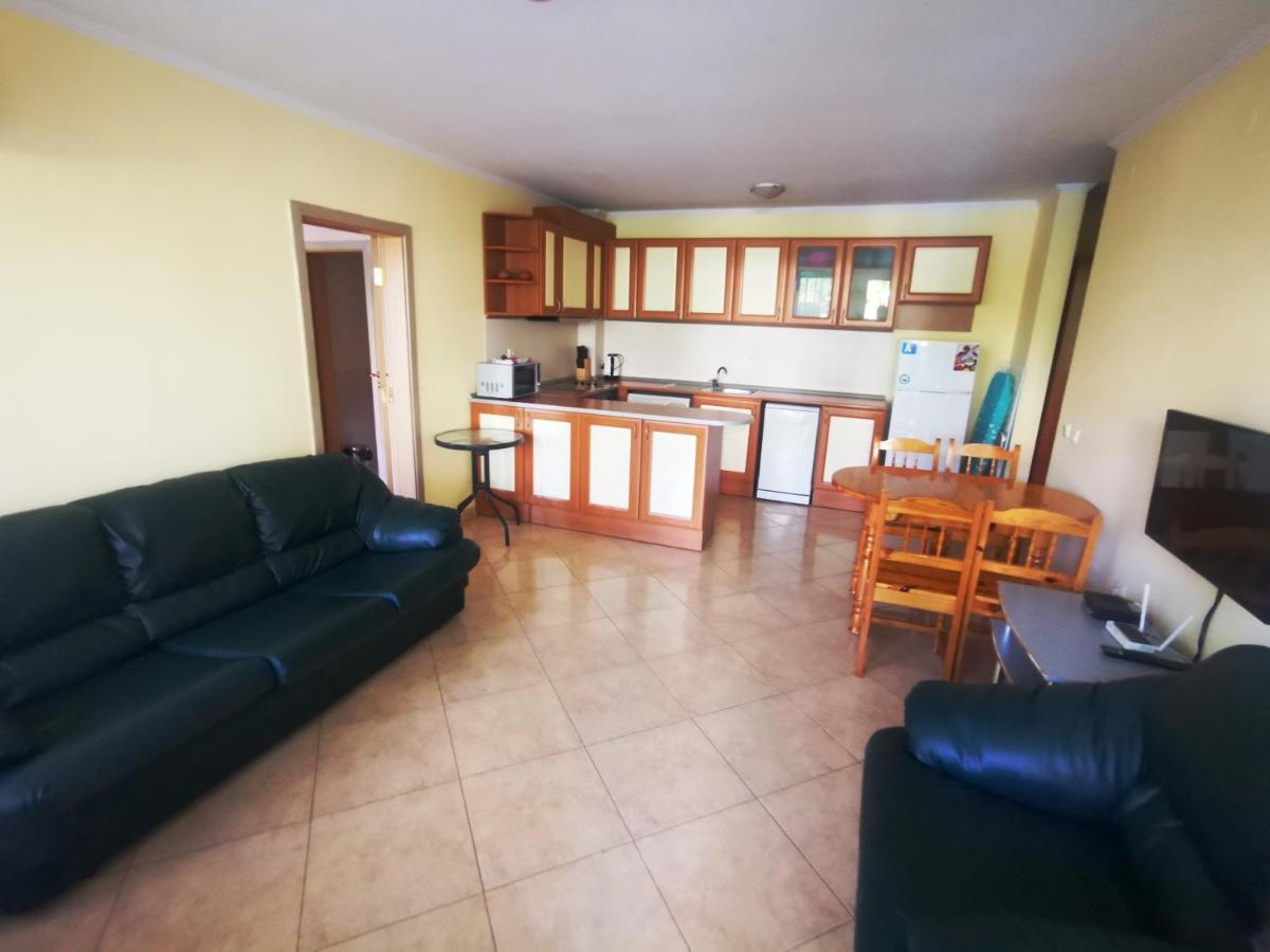 Marina Delfin Apartments - Top Location & Pet Friendly Sveti Vlas Eksteriør billede