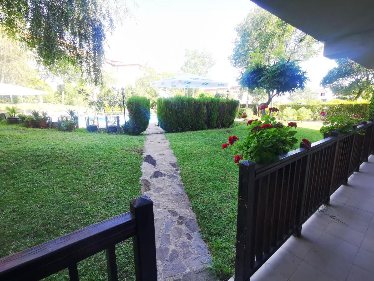 Marina Delfin Apartments - Top Location & Pet Friendly Sveti Vlas Eksteriør billede