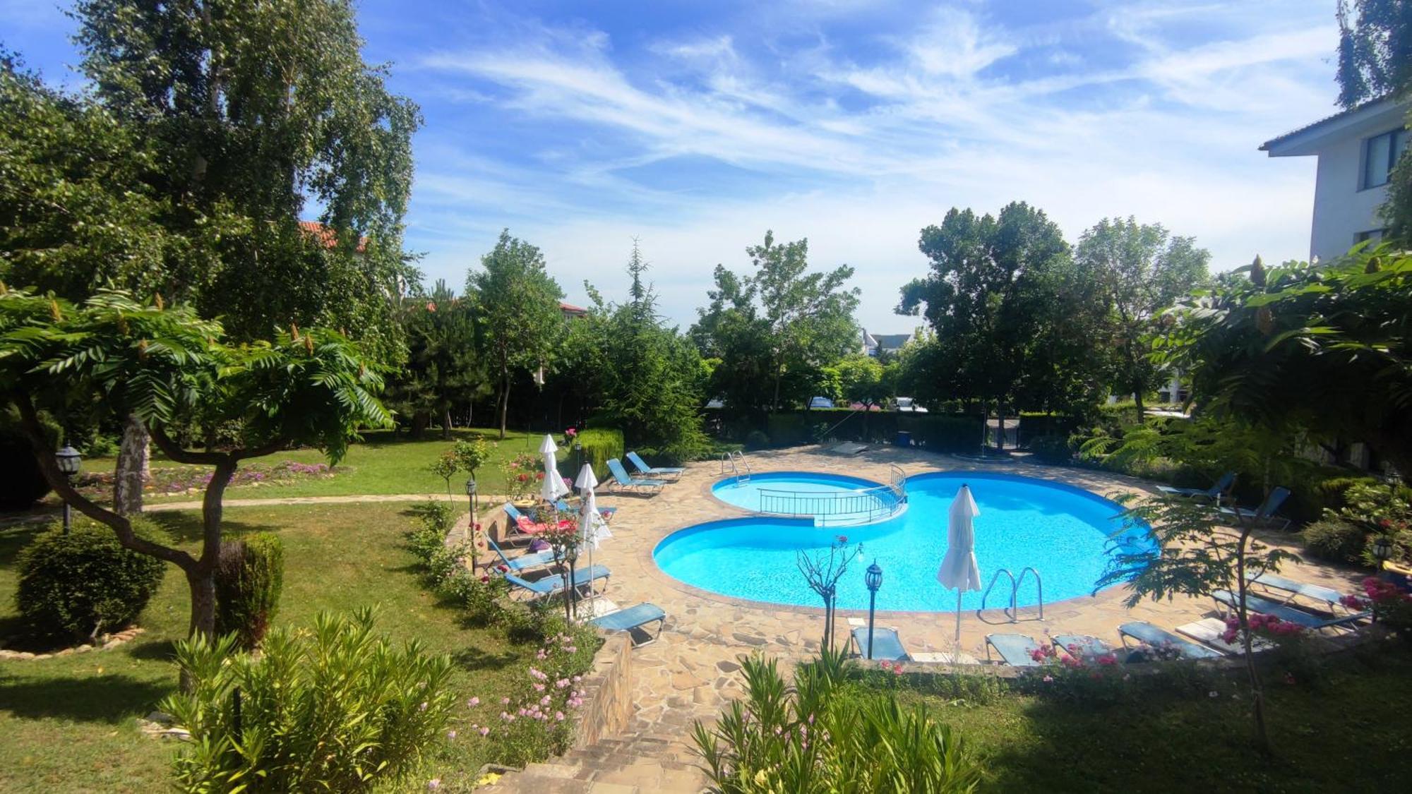Marina Delfin Apartments - Top Location & Pet Friendly Sveti Vlas Eksteriør billede