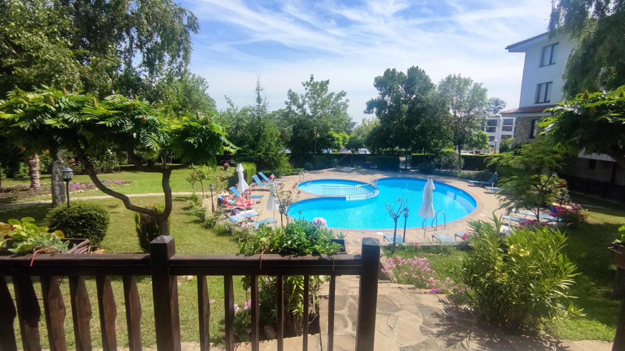Marina Delfin Apartments - Top Location & Pet Friendly Sveti Vlas Eksteriør billede